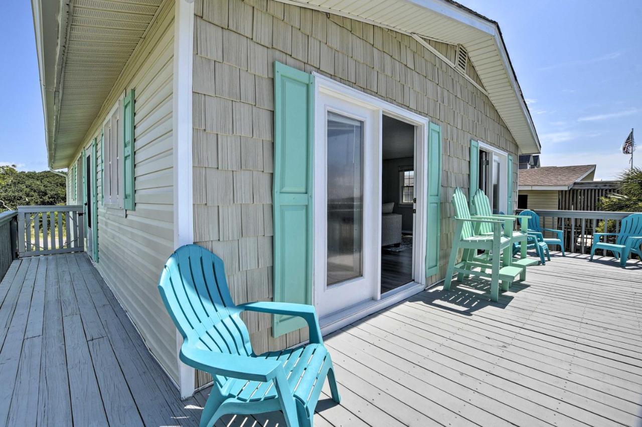 Oak Island Beach Abode With Deck Walk To Shore! Buitenkant foto