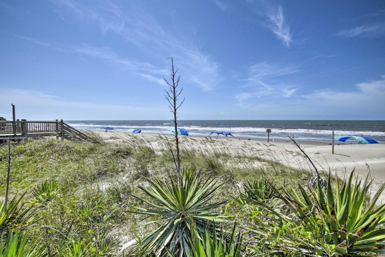 Oak Island Beach Abode With Deck Walk To Shore! Buitenkant foto